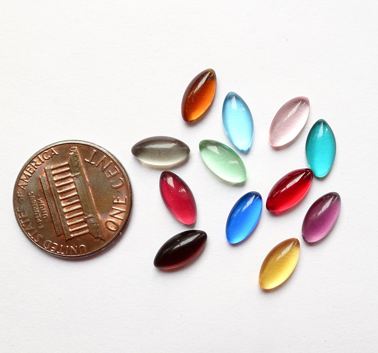 36 cabochons Navette 10x5mm transparent bunt mix