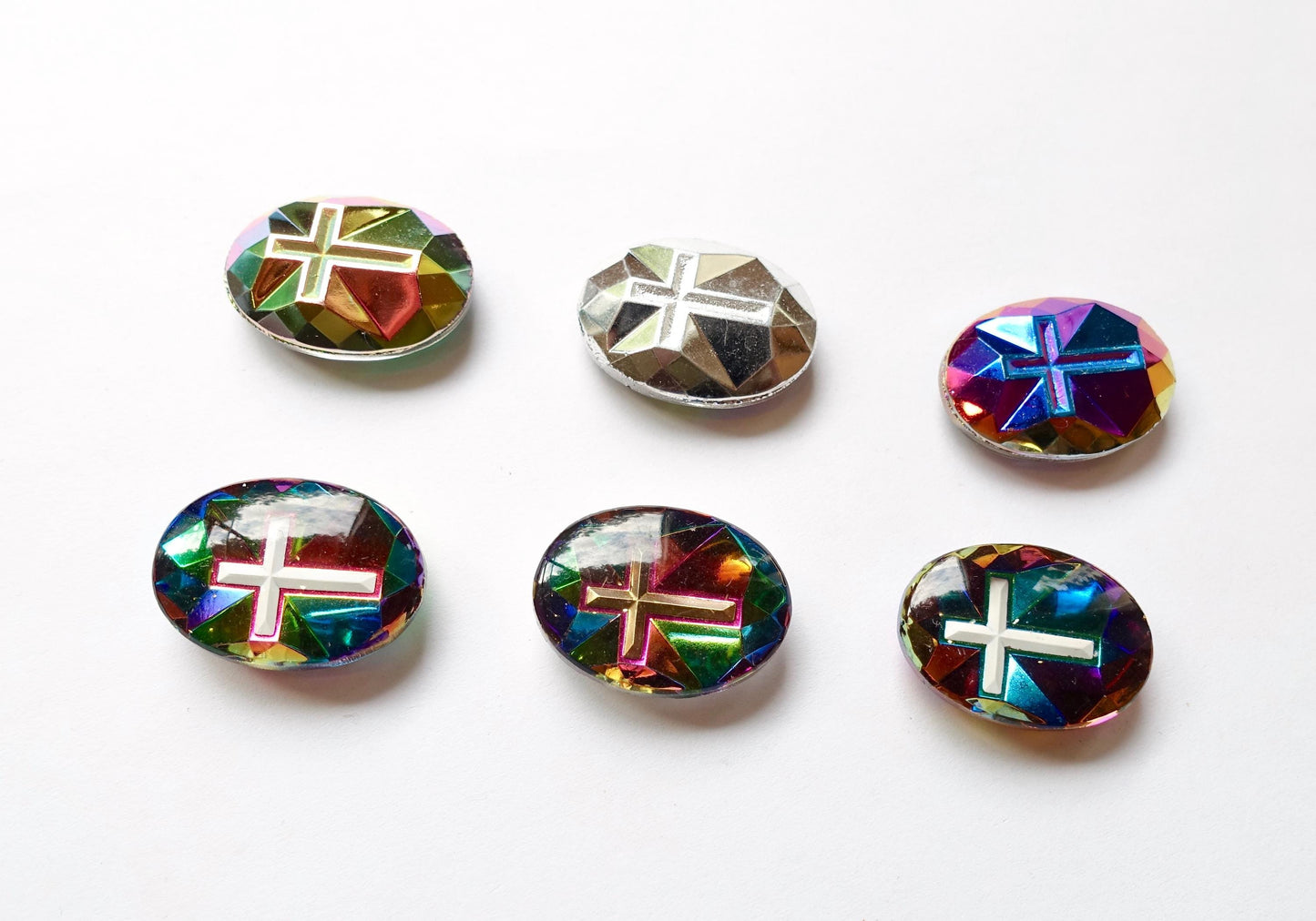 2 Schmucksteine Kreuz Oval 25x18mm iridis heliotrop