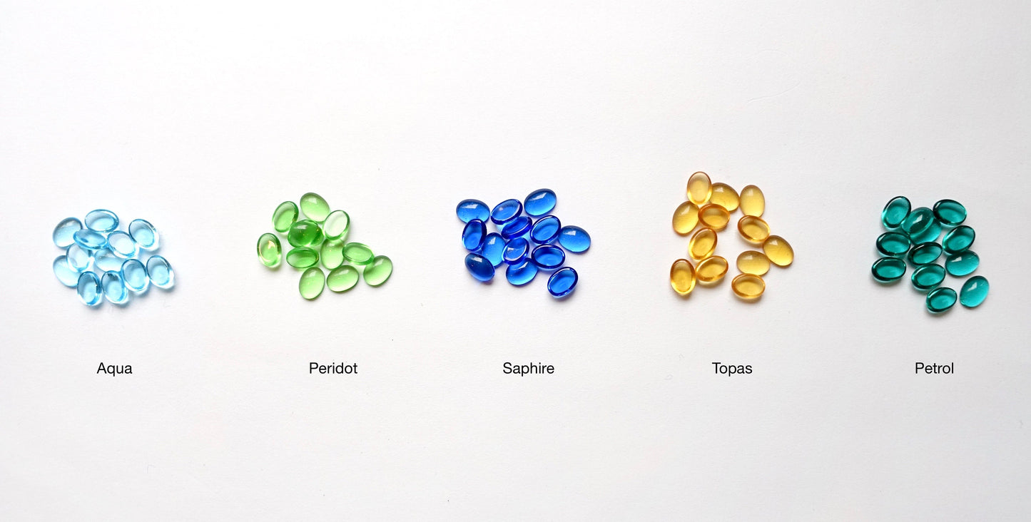 48 cabochons 7x5mm oval transparent Farb mix