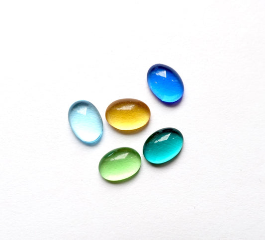 48 cabochons 7x5mm oval transparent Farb mix